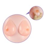 bambola realistica altezza centocinquantadue centimetri in pvc con seno in silicone morbido capezzoli reali e condotti interni in tpe per doppia penetrazione Flesh Veil 152 dettaglio lineamenti viso e ciglia