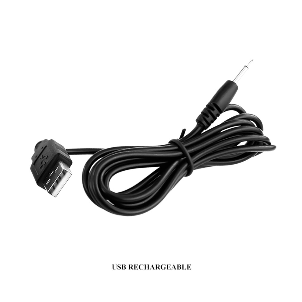 stimolatore prostatico in silicone nero ricurvo con rilievi perineali esterni ed impugnatura inferiore ad anello Cayla Pulse Orion inquadratura ambientata nella stanza