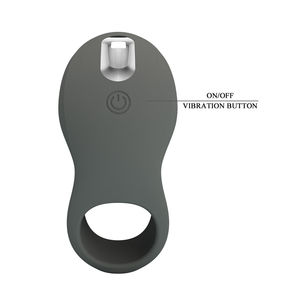anello fallico vibrante in silicone morbido per coppia ricaricabile usb con sette modalita di vibrazione e funzione memory Cirrus Kinetic Shape inquadratura ambientata nella stanza